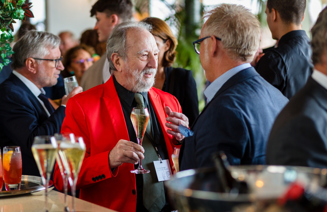 Federico Boxaca Familia Schroeder ©Raccoon London